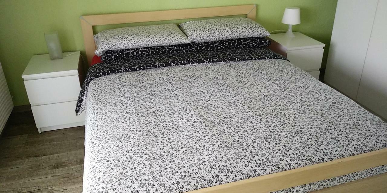 מאלצ'סינה Apartament Luna Wifi Free - מראה חיצוני תמונה